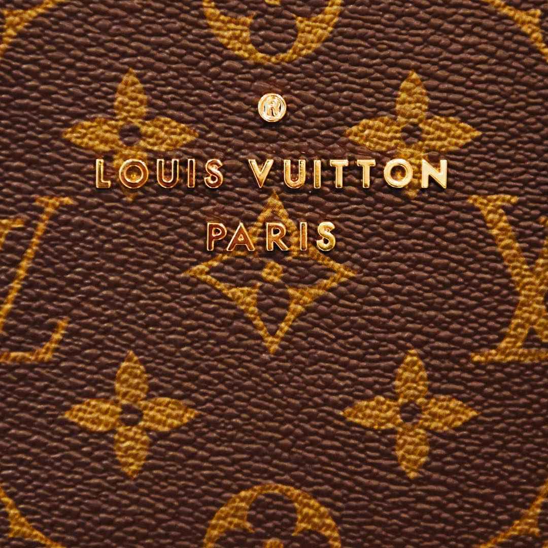 多くの人に愛される知名度抜群のブランド Louis Vuitton ルイ ヴィトン